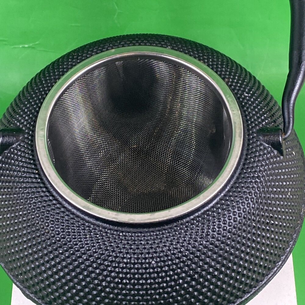 4" Cast Iron Tea Pot with Mesh Screen and Rope Wrapped Handle - Picture 7 of 10
